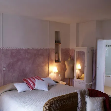 Nocleg ze śniadaniem Chateau Barbe *